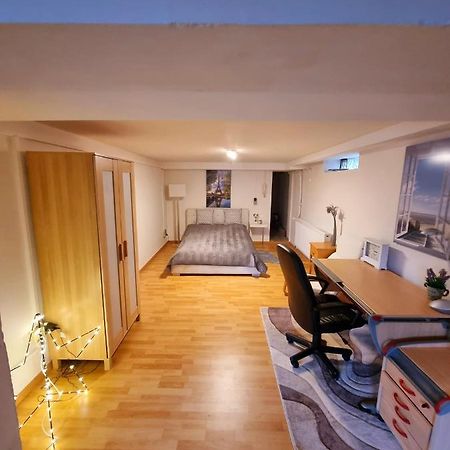 Souterrainwohnung Zentrale Lage In Detmold Exteriör bild