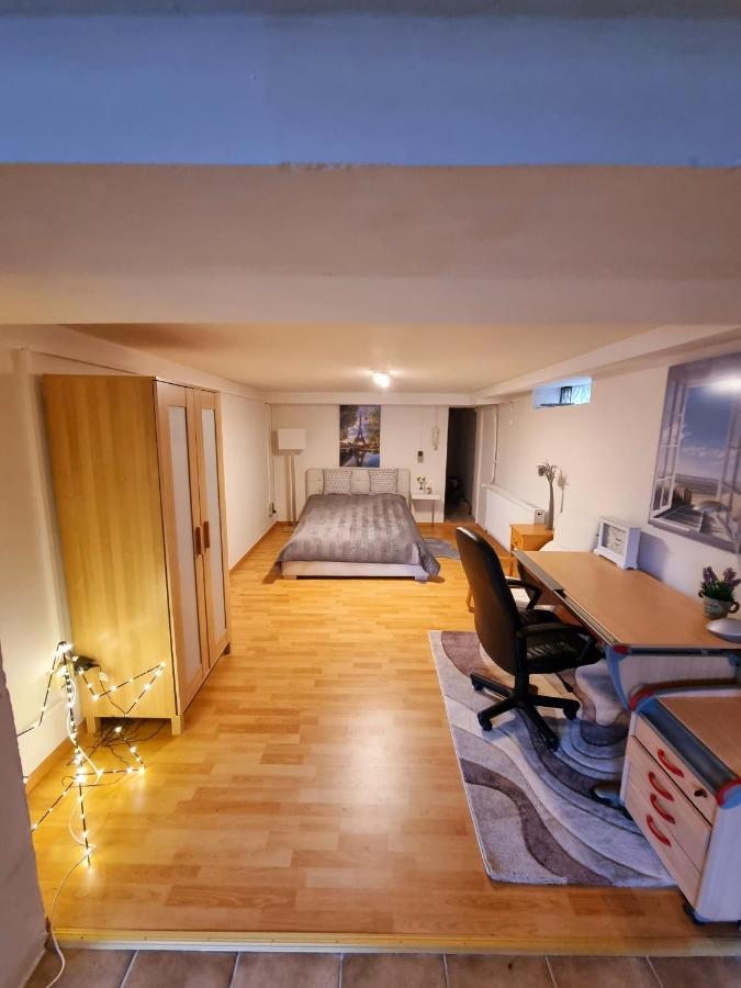 Souterrainwohnung Zentrale Lage In Detmold Exteriör bild